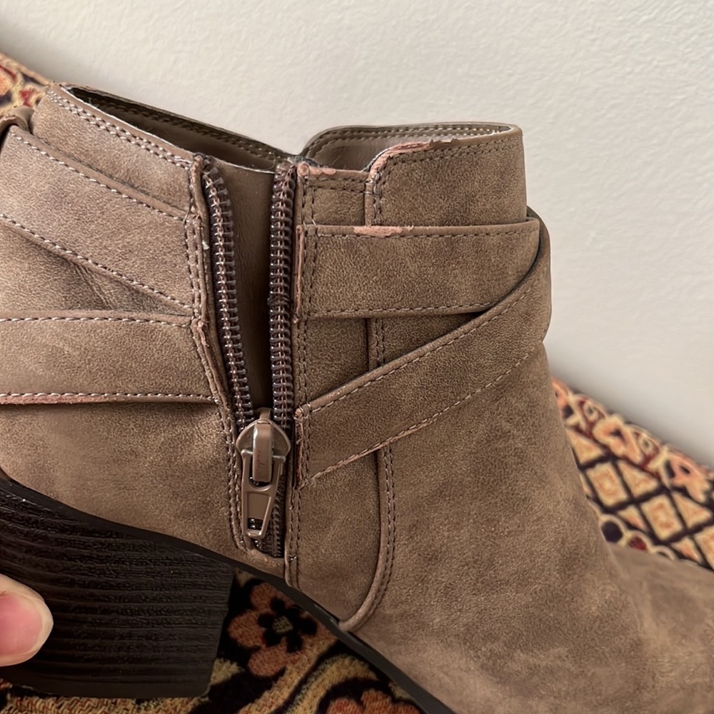 Indigo Rd Ankle Booties. #22. - Picture 6 of 10